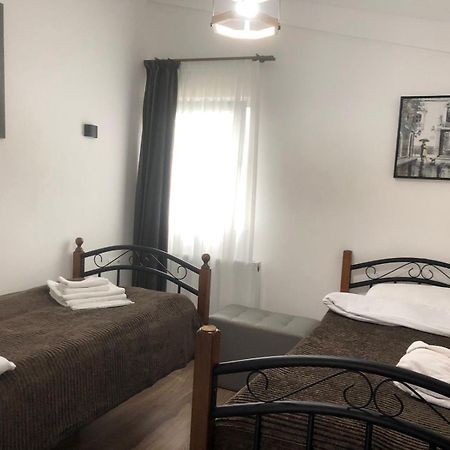 Verona Apartment Dushet'i Exterior foto