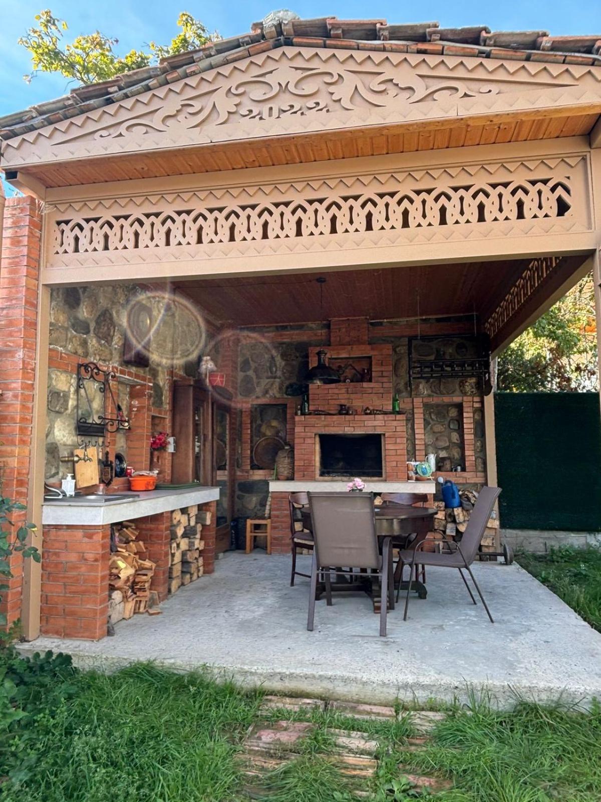 Verona Apartment Dushet'i Exterior foto